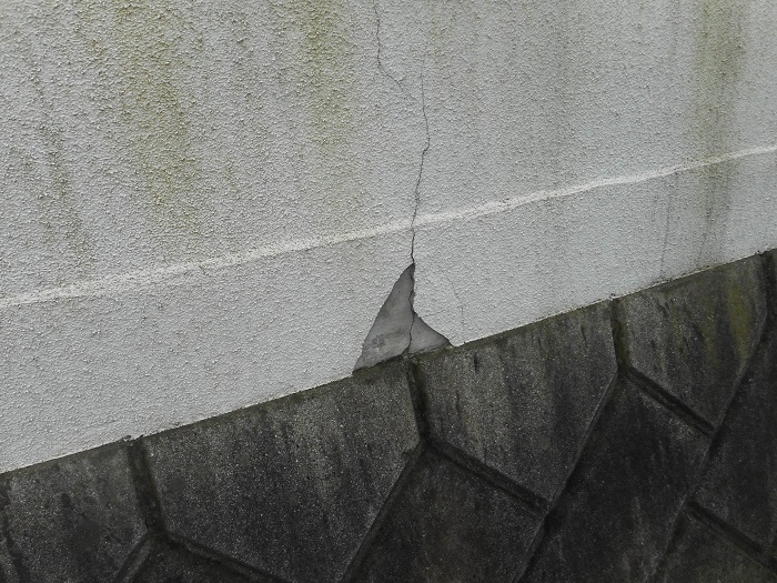 外塀吹付け補修(既存下地合わせ)